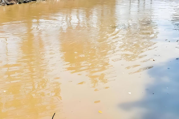 云南大理農(nóng)村山泉水